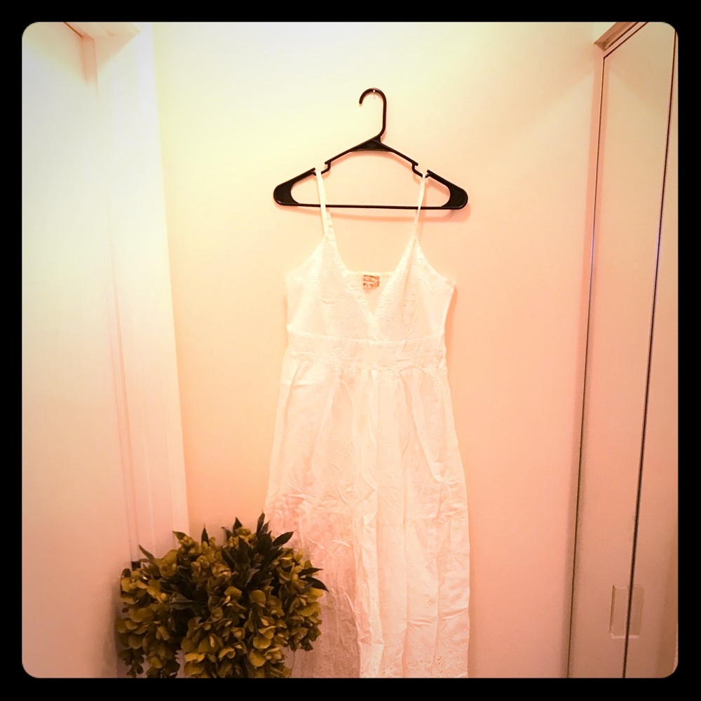 Beautiful white cotton summer dress